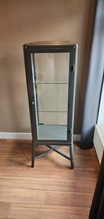IKEA FABRIKÖR vitrine (kast) – Donkergrijs, 57x150 cm, Huis en Inrichting, Met deur(en), 100 tot 150 cm, Modern, 25 tot 50 cm
