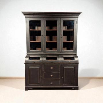 Buffetkast grutterskast mat zwart vintage teakwood landelijk beschikbaar voor biedingen