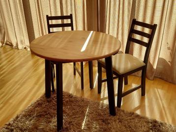Eetkamerset (eetkamerstoelen en tafel) Ikea GAMLARED/LERHAMN beschikbaar voor biedingen