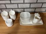 Wit Servies, Huis en Inrichting, Ophalen, Gebruikt, Overige stijlen, Porselein