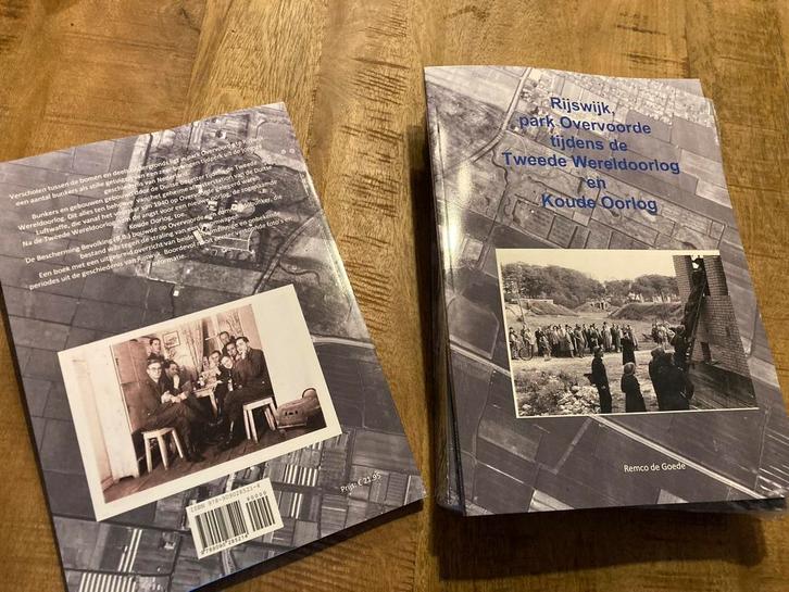 Rijswijk park Overvoorde tijdens WO2 en koude oorlog. Bunker, Verzamelen, Militaria | Tweede Wereldoorlog, Luchtmacht, Boek of Tijdschrift