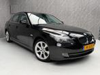 BMW 5-serie 520i / AUT / NAP / Goed Onderhouden / APK, Auto's, BMW, Automaat, Zwart, 4 cilinders, 1465 kg