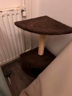 Twee krabpaaltjes en twee kattenbakken - gratis, Ophalen, Gebruikt, Krabpaal