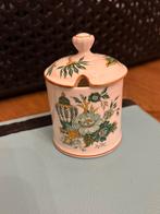 Crown Staffordshire Fine Bone China Kowloon, Floral., Ophalen of Verzenden