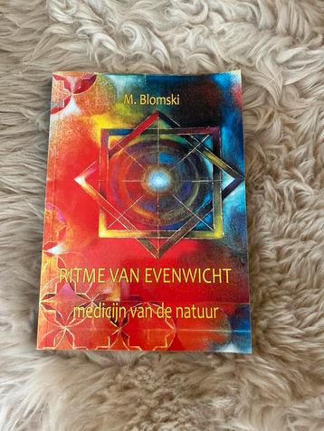 Ritme van evenwicht. M Blomski beschikbaar voor biedingen