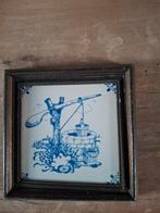 Delfts blauw tegeltje met waterput in houten lijst, Antiek en Kunst, Ophalen of Verzenden