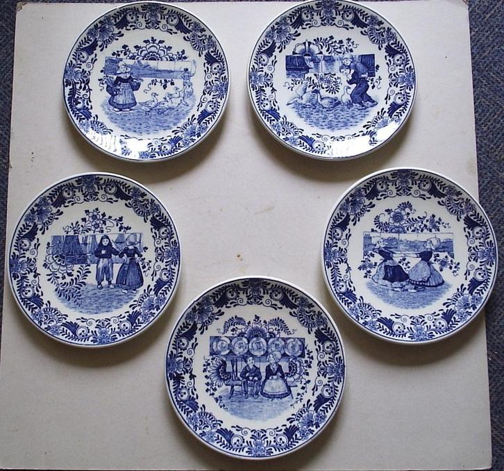 5 wandborden oudhollandse motieven. Petrus Regout. € 10,-/st, Antiek en Kunst, Antiek | Wandborden en Tegels, Verzenden