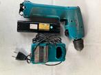 Makita Accuboormachine 9.6V - Met Accu en Oplader, Doe-het-zelf en Verbouw, Gereedschap | Boormachines, Ophalen, Gebruikt, Variabele snelheid