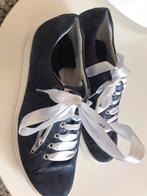 Zo goed als nieuwe Durea damesschoenen H7, Ophalen of Verzenden, Zo goed als nieuw, Blauw, Sneakers of Gympen