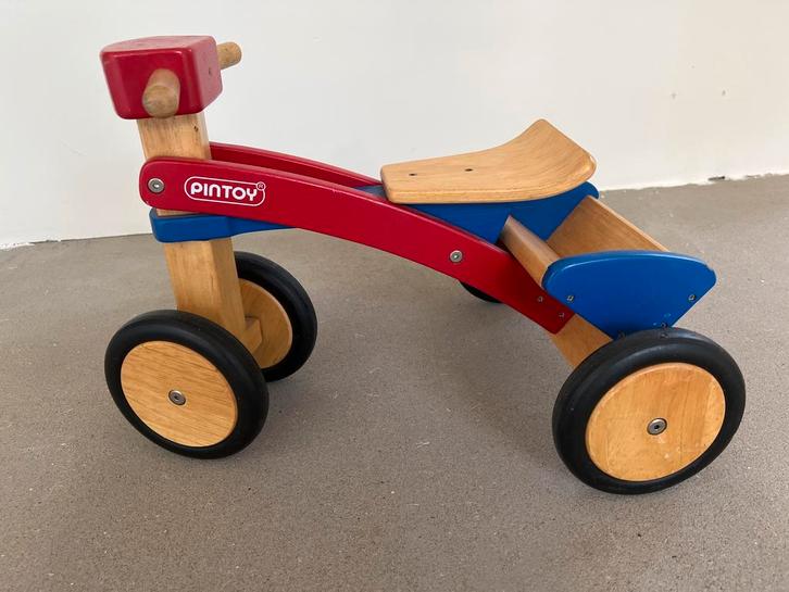 Pintoy Loopfietsje Hout - Rood/Blauw, Kinderen en Baby's, Speelgoed | Buiten | Voertuigen en Loopfietsen, Gebruikt, Loopfiets