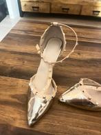 Gouden pump met spikes, Pumps, Overige kleuren, Ophalen of Verzenden, Gedragen