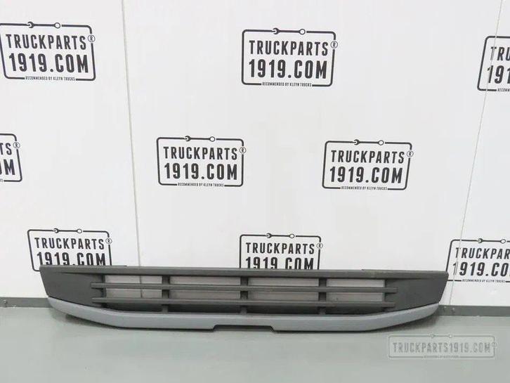 Volvo 82419490 |  Service trede cabine FM, Auto-onderdelen, Vrachtwagen-onderdelen, Volvo, Carrosserie en Plaatwerk, Gebruikt