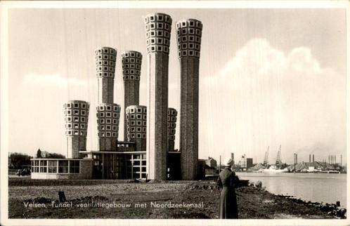 Velsen Tunnel ventilatiegebouw en Noordzeekanaal, Verzamelen, Ansichtkaarten | Nederland, Ongelopen, Noord-Holland, Voor 1920