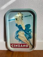 CINZANO pin Up dienblad., Verzamelen, Merken en Reclamevoorwerpen, Ophalen of Verzenden, Zo goed als nieuw, Gebruiksvoorwerp