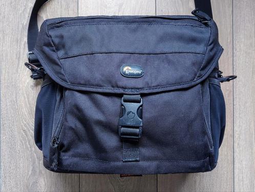 Lowepro Nova 190 AW, Computers en Software, Laptoptassen, Gebruikt, Schoudertas, 11 inch of minder, Ophalen of Verzenden
