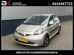 Toyota Aygo 1.0-12V +AUTOMAAT Airco Nap, Navigatiesysteem, Gebruikt, 4 stoelen, Origineel Nederlands