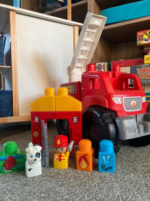 Mega Bloks Plastic brandweer (25 hoog 30 lang 20 cm breed), Kinderen en Baby's, Speelgoed | Speelgoedvoertuigen, Zo goed als nieuw