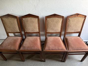 Set van 4 antieke eetkamerstoelen met fluwelen bekleding beschikbaar voor biedingen