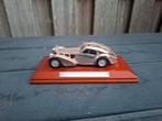 Bugatti Coupe Atlantic Silver Collection modelauto, Hobby en Vrije tijd, Modelauto's | 1:24, Ophalen of Verzenden, Zo goed als nieuw
