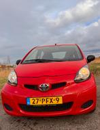 Toyota Aygo 1.0 12V Vvt-i  2011 Rood 5DRS AIRCO, Auto's, Toyota, Voorwielaandrijving, Stof, 4 stoelen, 68 pk