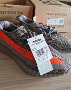 Yeezy boost 350 V2 maat 45 1/3, Kleding | Heren, Schoenen, Ophalen of Verzenden, Nieuw