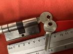 Cilinderslot met draaiknop nemef, Doe-het-zelf en Verbouw, Hang- en Sluitwerk, Ophalen of Verzenden, Zo goed als nieuw, Slot