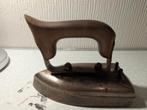 Strijkijzer heel oud, Antiek en Kunst, Antiek | Gereedschap en Instrumenten, Ophalen of Verzenden