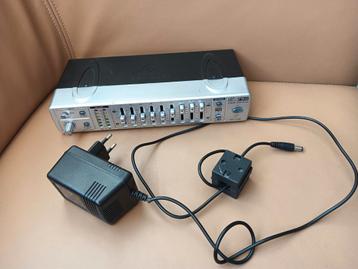 Behringer equalizer geluidssterkte regeling  beschikbaar voor biedingen