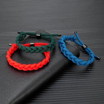 Gekleurde Paracord Armband Voor Heren En Dames  beschikbaar voor biedingen