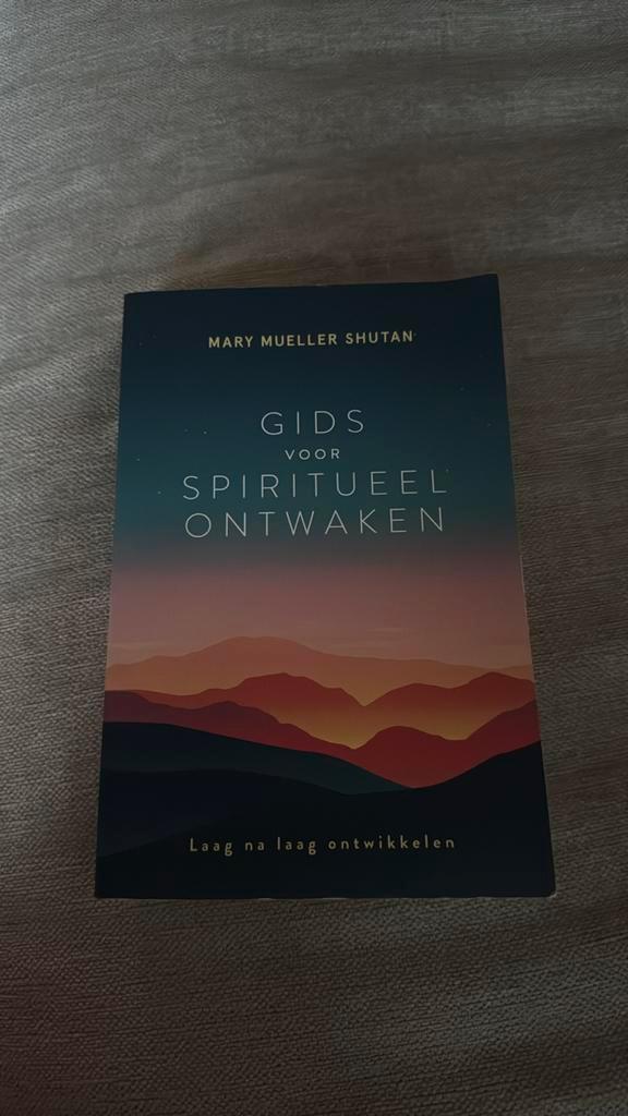 Mary Mueller Shutan - Gids voor spiritueel ontwaken, Boeken, Esoterie en Spiritualiteit, Gelezen, Ophalen of Verzenden