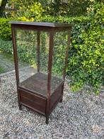 Museumvitrine kast met een la onderin,vitrine, Ophalen, Gebruikt, Glas, 100 tot 150 cm