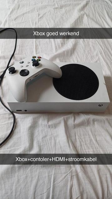 Xbox met controller, HDMI en stroomkabel beschikbaar voor biedingen