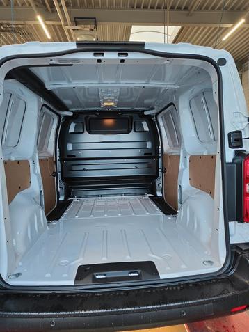 Beplating voor Peugeot Expert of Opel Vivaro  beschikbaar voor biedingen