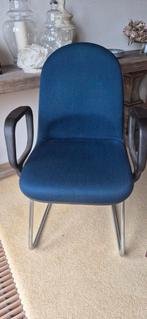 2 Blauwe Bureau Stoelen - Nieuwstaat! Eetkamer stoelen, Ophalen, Zo goed als nieuw, Blauw, Twee