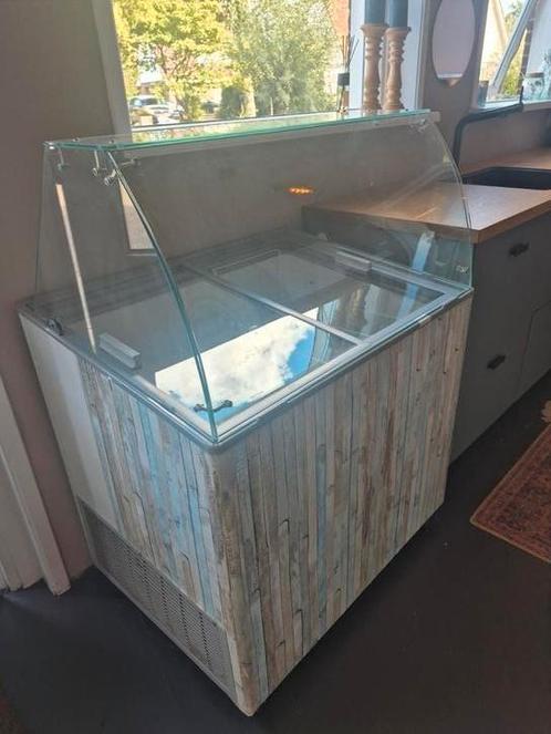 Vriezer met ijsvitrine, Witgoed en Apparatuur, Vriezers en Diepvrieskisten, Gebruikt, Vrijstaand, Ophalen of Verzenden