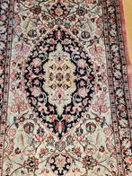 Vintage handgeknoopt perzisch tapijt loper ghom zijde 204x64, Info@SlatsAntiek.nl, Perzisch, 200 cm of meer, Rechthoekig