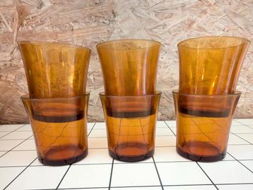 6 Duralex Amber Glazen beschikbaar voor biedingen
