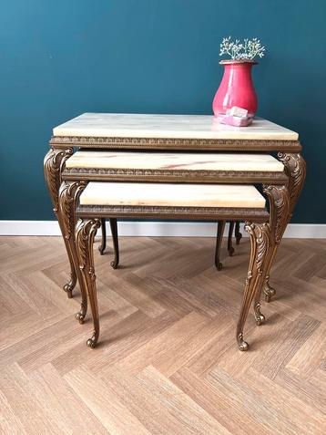 Franse Barok nesting tables, mimiset, bijzettafeltjes