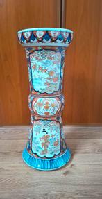 IMARI PIEDESTAL met gedetailleerde decoraties, Ophalen