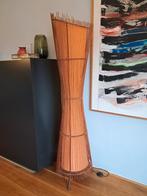 Vintage vloerlamp Kobe, met een kap van hout en stof, Ophalen, Metaal, 150 tot 200 cm