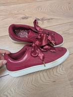 Puma basket heart patent burgundy maat 40, Verzenden, Zo goed als nieuw, Sneakers of Gympen