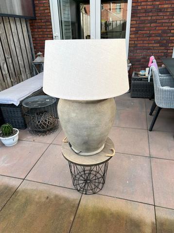 Stijlvolle Schemerlamp beschikbaar voor biedingen