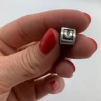 W10 Pandora zilveren bedel letter U, Sieraden, Tassen en Uiterlijk, Bedels, Pandora, Ophalen of Verzenden, Zo goed als nieuw, X