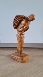Houten Beeldje Houtsnijwerk Man met Last, Antiek en Kunst, Kunst | Beelden en Houtsnijwerken, Ophalen of Verzenden