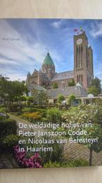 Haarlem , De weldadige hofjes Codde en Beresteyn, Ophalen of Verzenden, 20e eeuw of later, Gelezen