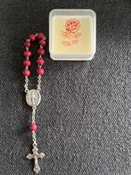 Vintage Rozenkrans met Rode Kralen en Doosje Rose Motiefje, Antiek en Kunst, Ophalen of Verzenden