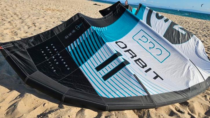 Orbit pro 2025 - 11 meter - North, Watersport en Boten, Kitesurfen, Zo goed als nieuw, Kite, 11 m², Geen board, Ophalen of Verzenden
