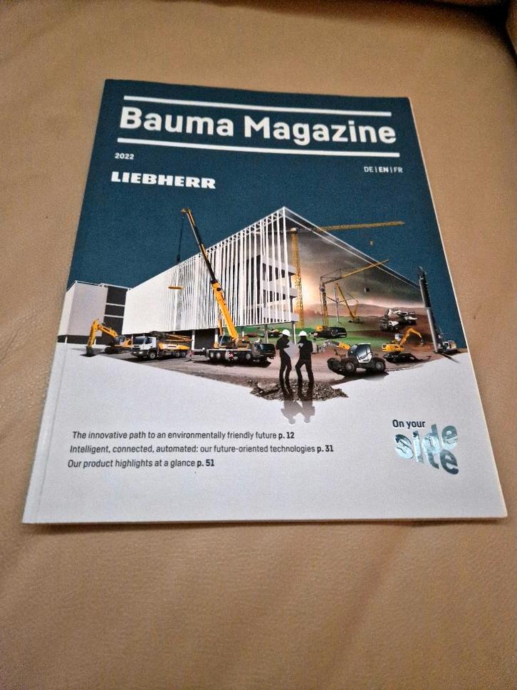 Brochure/tijdschrift en plattegrond Liebherr Bauma 2022, Verzamelen, Merken en Reclamevoorwerpen, Zo goed als nieuw, Overige typen
