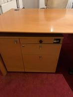 Bureau en stoel GRATIS GRATIS- ophalen in Baarn, Ophalen, Gebruikt, Bureau