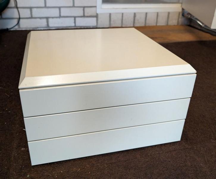 Ladenkastje voor bv dmc borduurgaren, Hobby en Vrije tijd, Borduren en Borduurmachines, Gebruikt, Ophalen of Verzenden